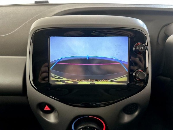 Used Toyota AYGO 2019 for sale - 76154250: Photo 20