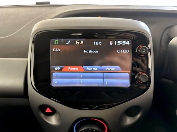 Used Toyota AYGO 2019 for sale - 76154250: Photo 25