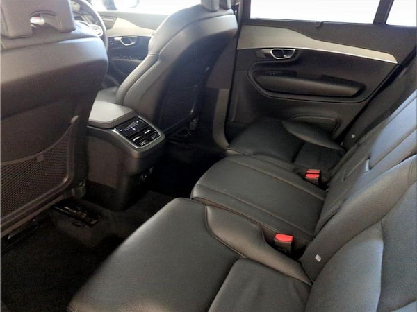Used Volvo XC90 2023 for sale - 75712353: Photo 16