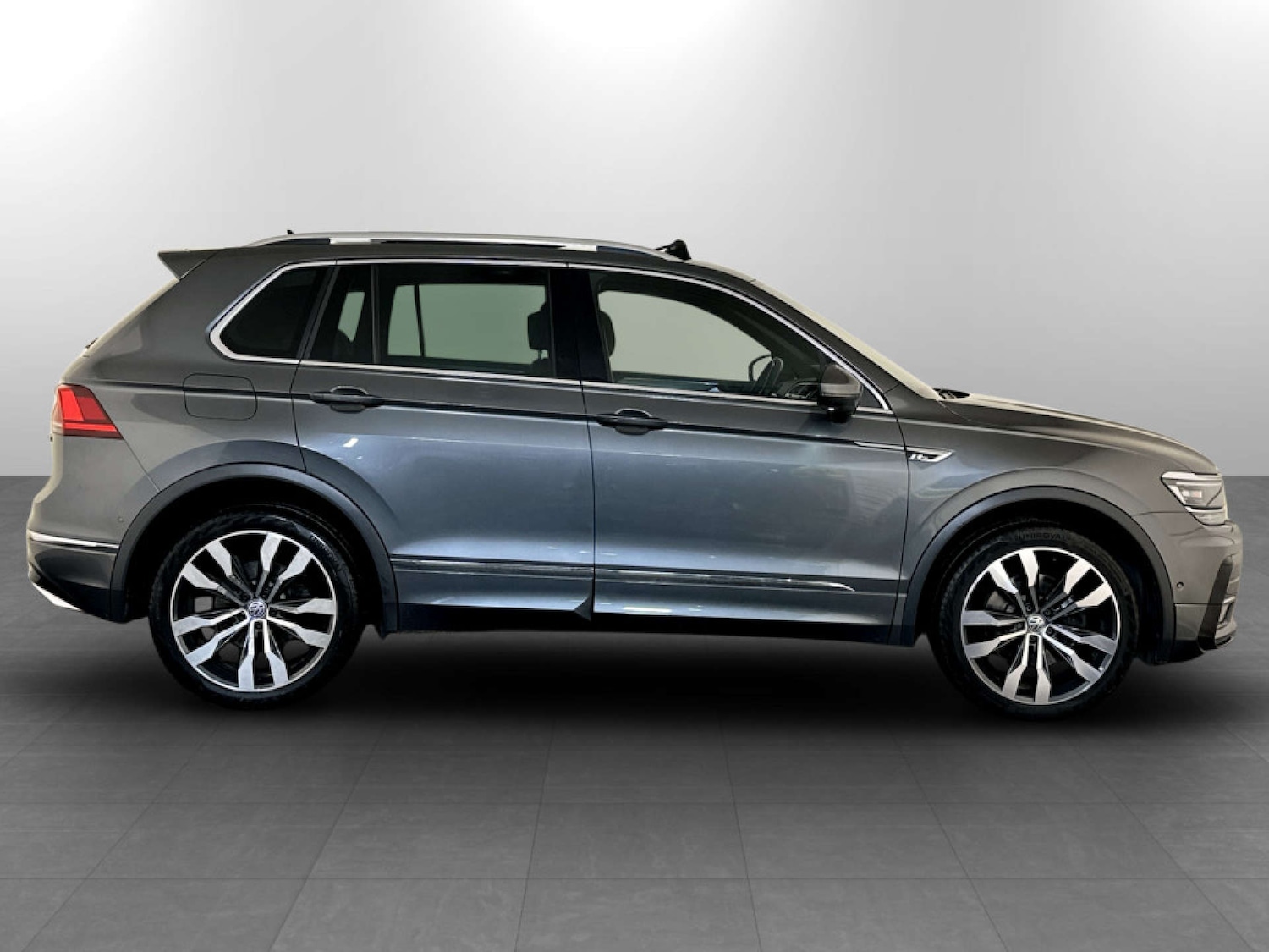 Used Volkswagen Tiguan 2019 for sale - 77207653: Photo 11