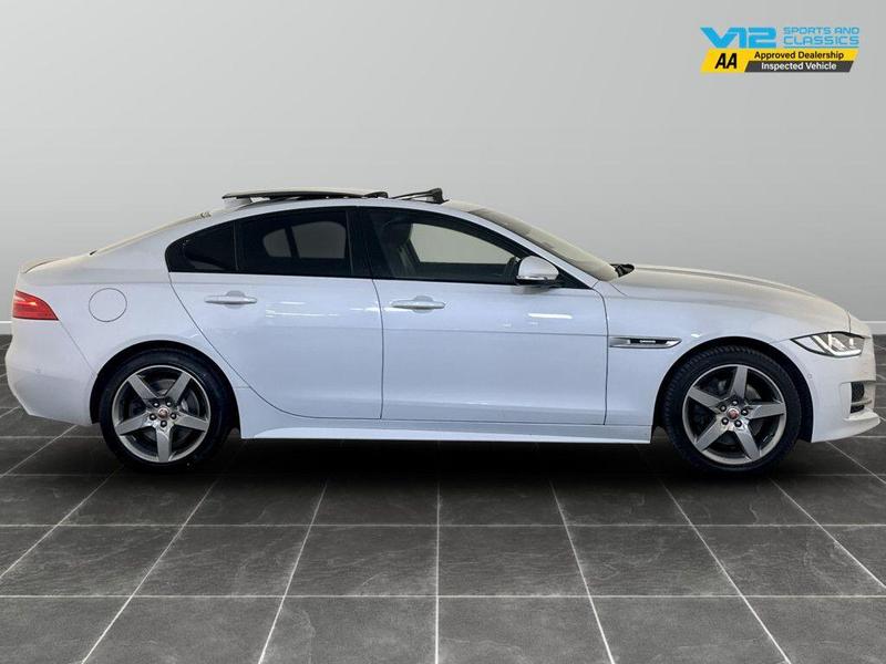 Used Jaguar XE 2017 for sale - 76344406: Photo 11