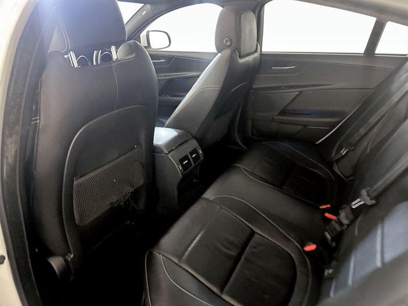 Used Jaguar XE 2017 for sale - 76344406: Photo 15