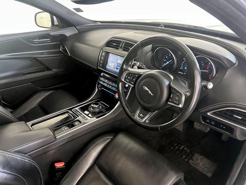 Used Jaguar XE 2017 for sale - 76344406: Photo 16