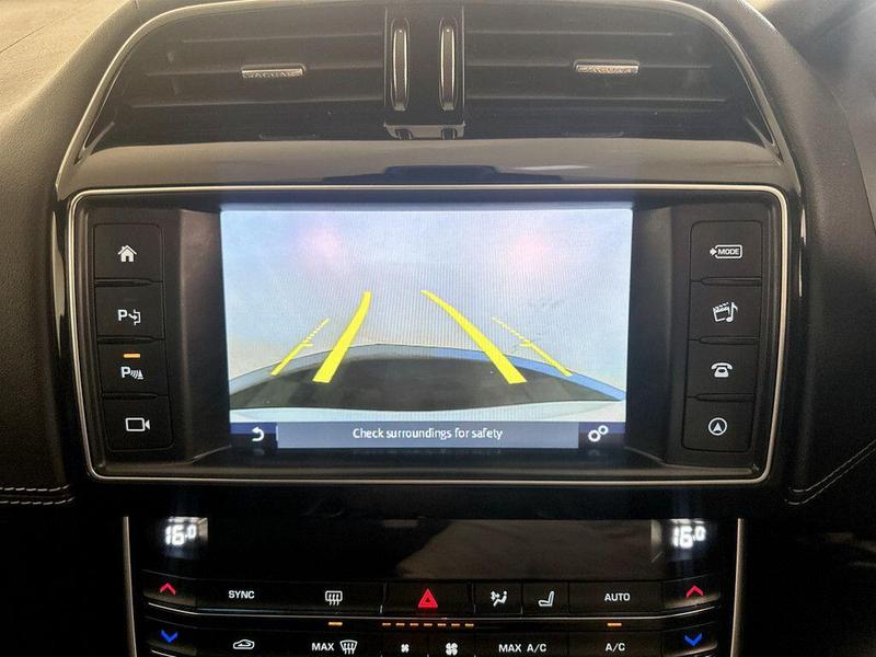 Used Jaguar XE 2017 for sale - 76344406: Photo 20