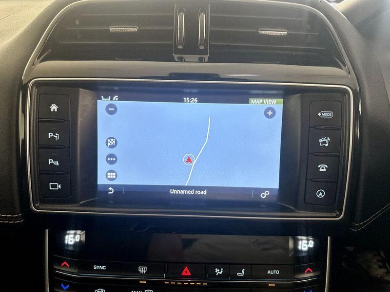 Used Jaguar XE 2017 for sale - 76344406: Photo 21