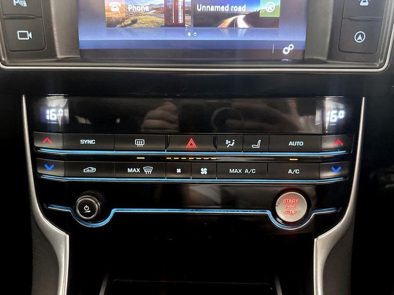 Used Jaguar XE 2017 for sale - 76344406: Photo 24