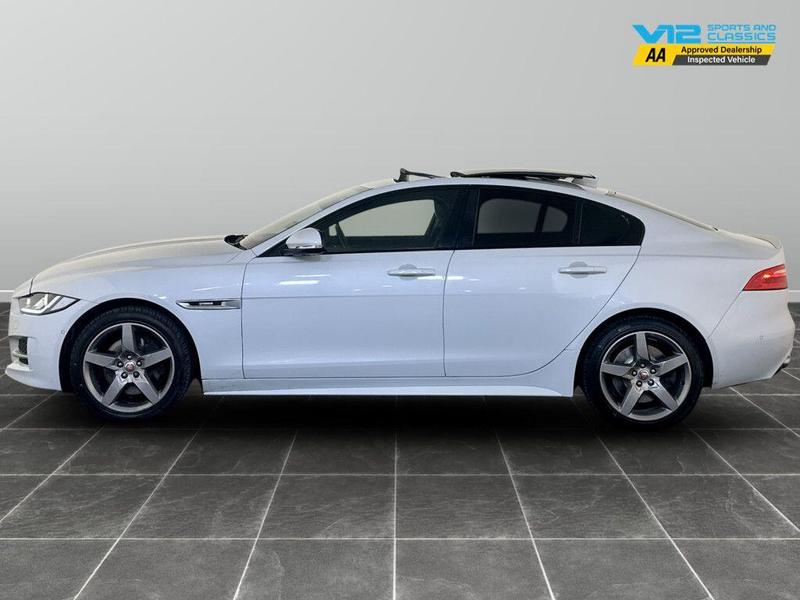 Used Jaguar XE 2017 for sale - 76344406: Photo 7