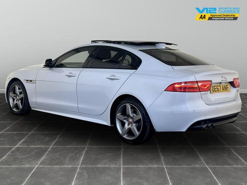 Used Jaguar XE 2017 for sale - 76344406: Photo 8