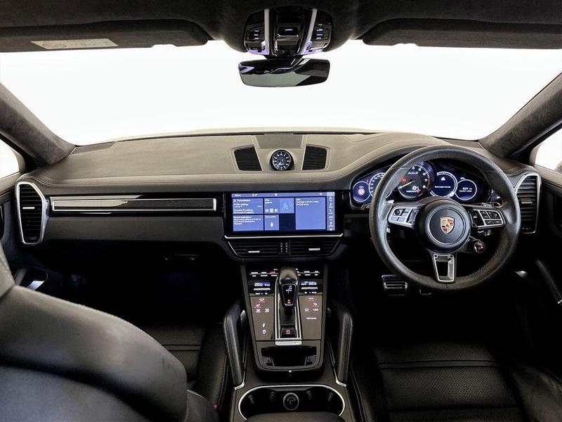 Used Porsche Cayenne 2020 for sale - 76718925: Photo 3