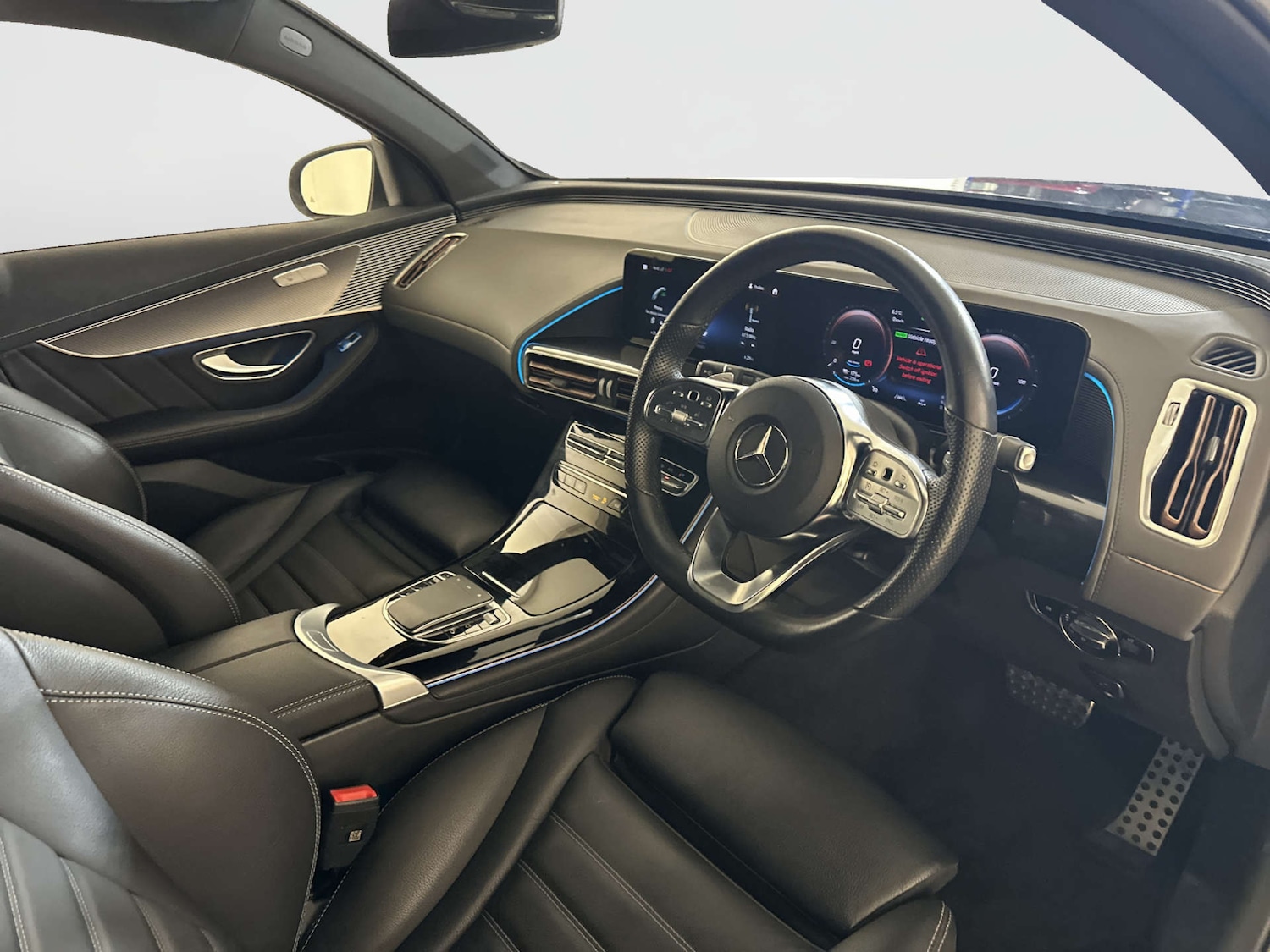 Used Mercedes-Benz EQC 2023 for sale - 77915395: Photo 15