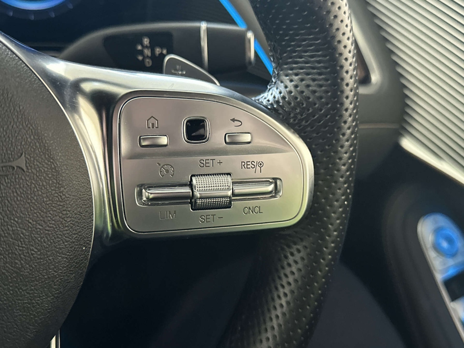 Used Mercedes-Benz EQC 2023 for sale - 77915395: Photo 19