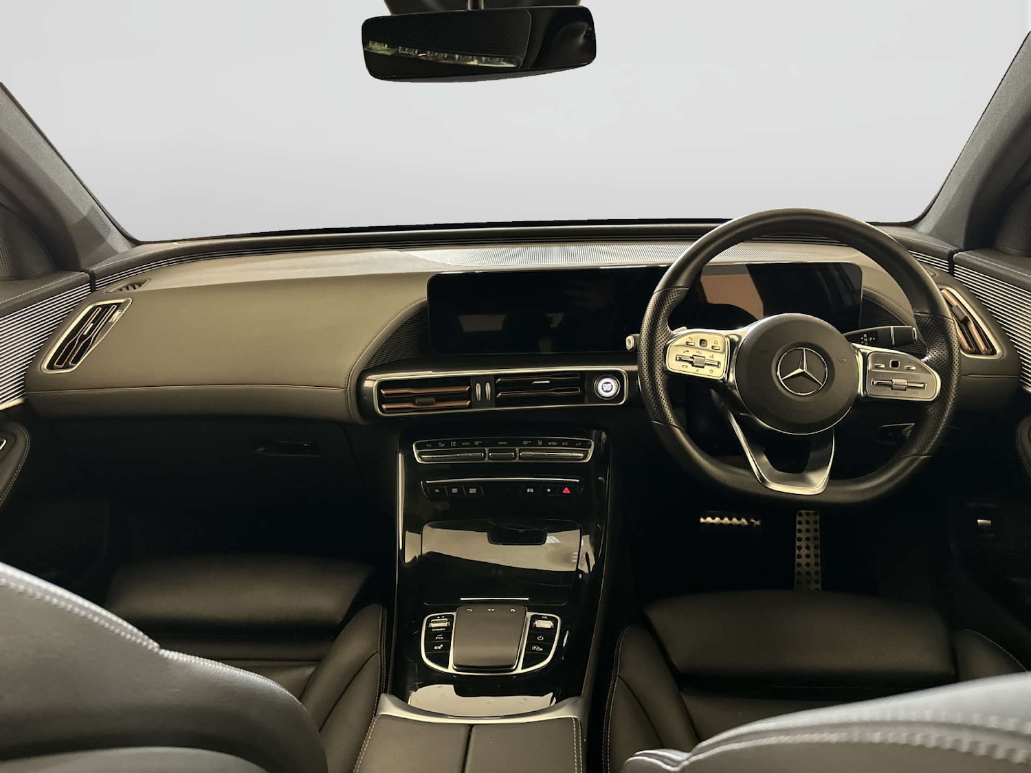 Used Mercedes-Benz EQC 2023 for sale - 77915395: Photo 3