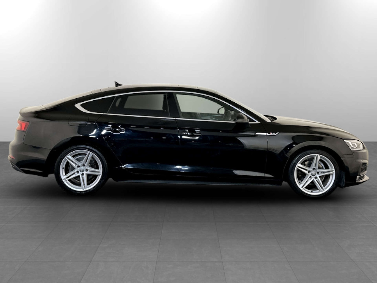 Used Audi A5 2018 for sale - 77185427: Photo 11