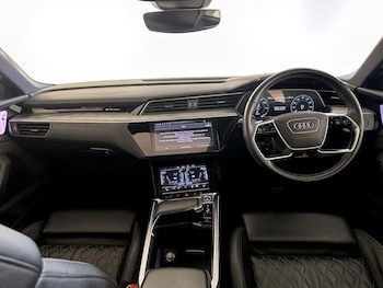Used Audi e-tron 2021 for sale - 75805716: Photo