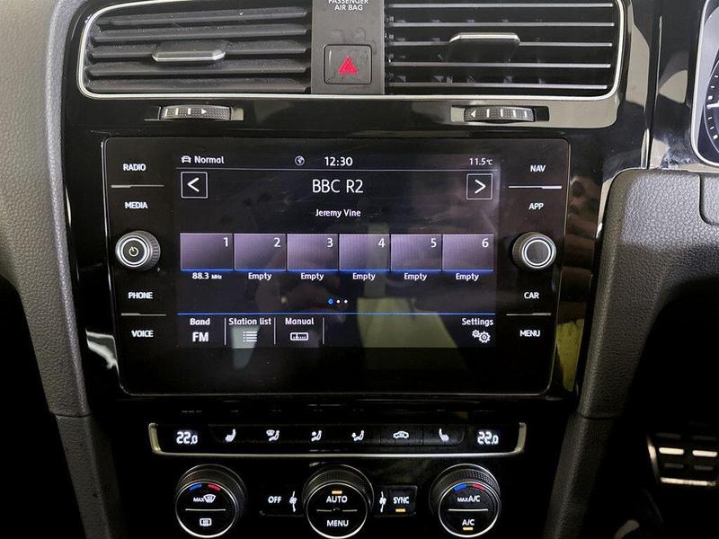 Used Volkswagen Golf 2019 for sale - 76545285: Photo 24