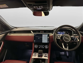 Used Jaguar F-Pace 2023 for sale - 78367156: Photo