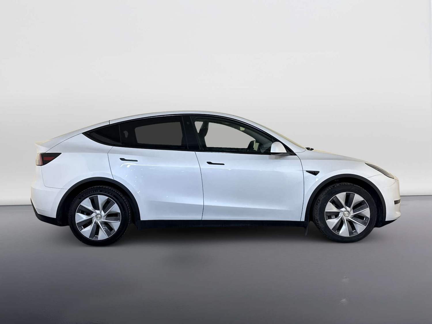 Used Tesla Model Y 2024 for sale - 77903056: Photo 11