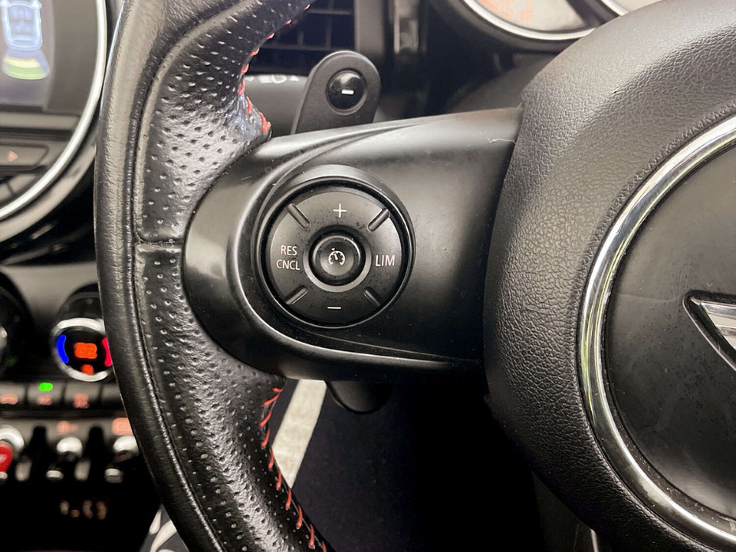 Used MINI Convertible 2017 for sale - 77590645: Photo 16