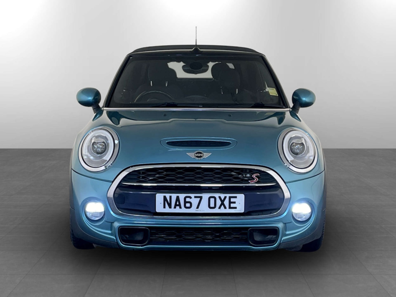 Used MINI Convertible 2017 for sale - 77590645: Photo 5