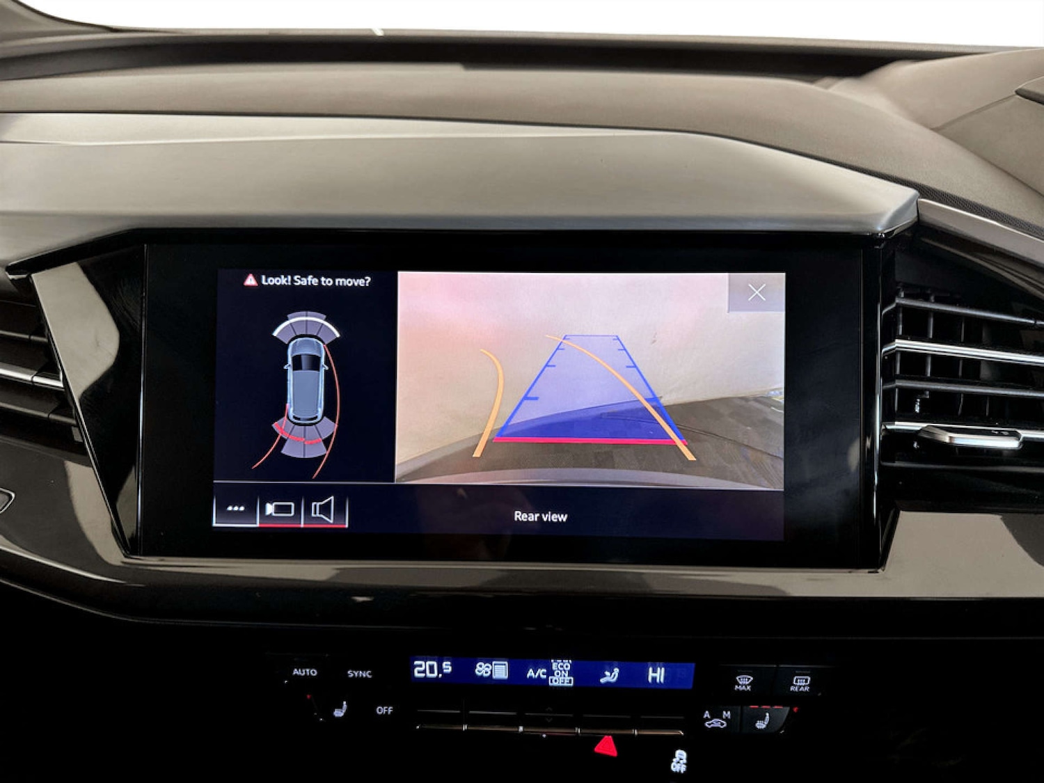 Used Audi Q4 e-tron 2021 for sale - 77437420: Photo 20