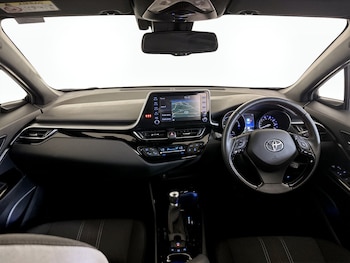 Used Toyota C-HR 2021 for sale - 75409936: Photo