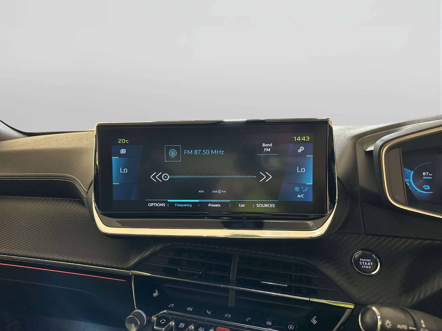 Used Peugeot 2008 2021 for sale - 78167937: Photo 21