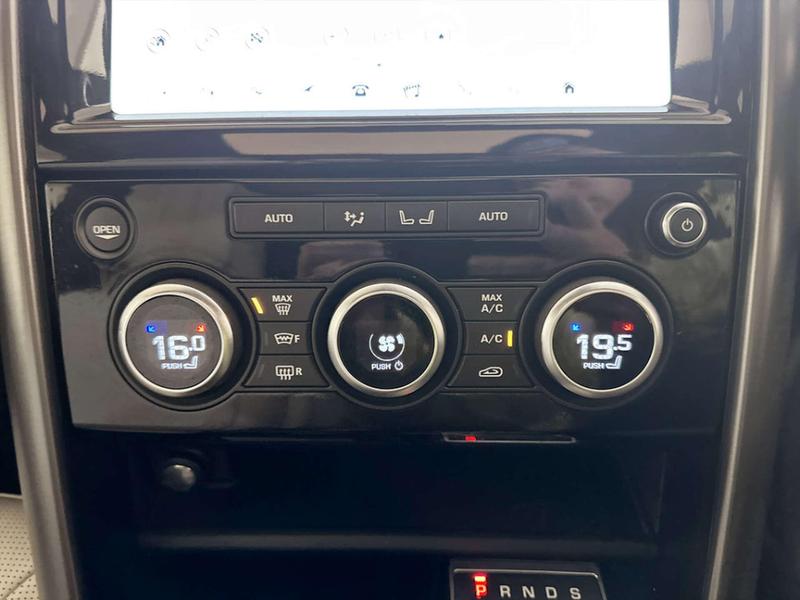 Used Land Rover Discovery 2020 for sale - 76960945: Photo 30