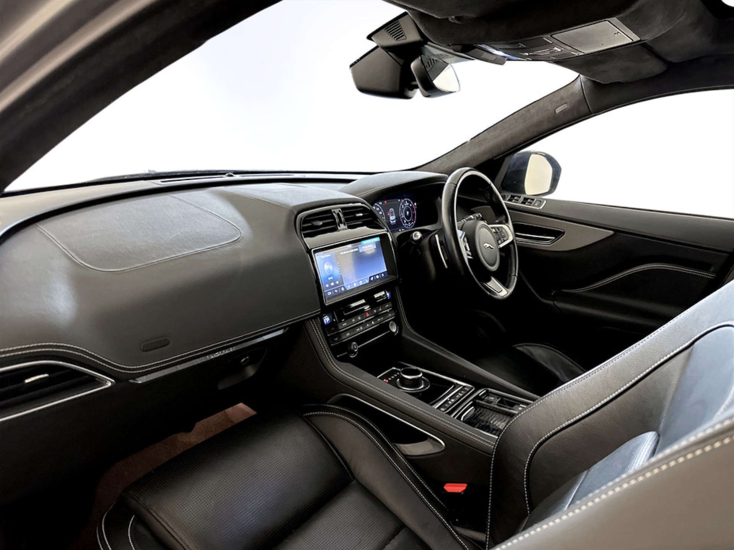 Used Jaguar F-Pace 2020 for sale - 77185460: Photo 12