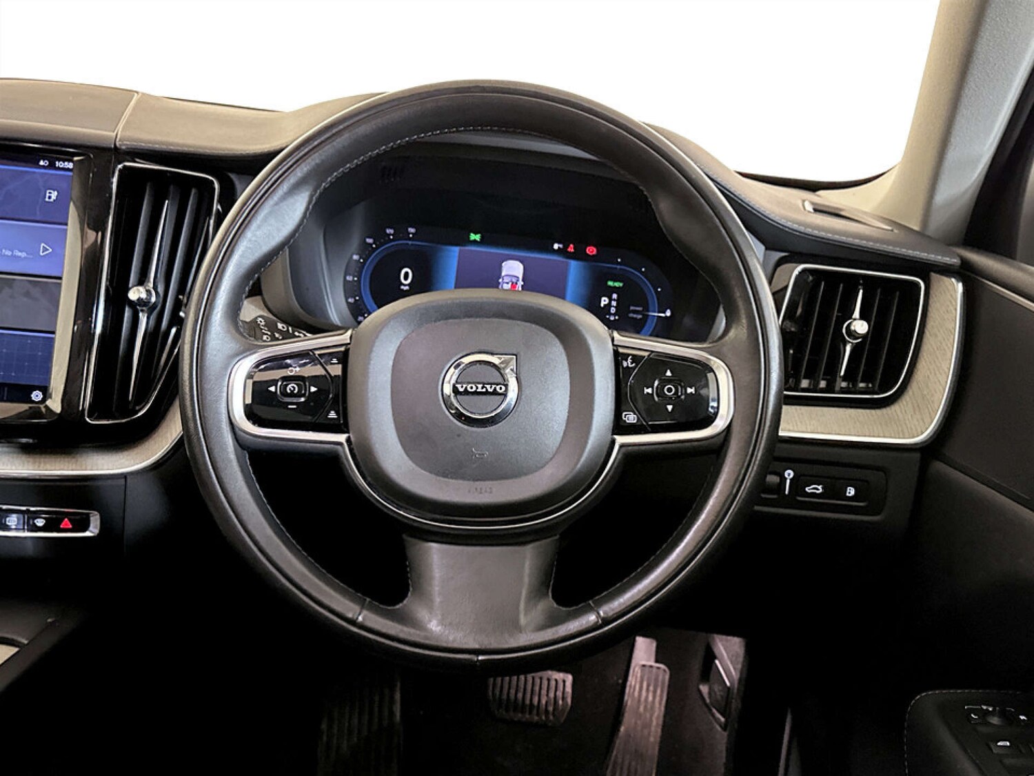 Used Volvo XC60 2021 for sale - 77506906: Photo 16