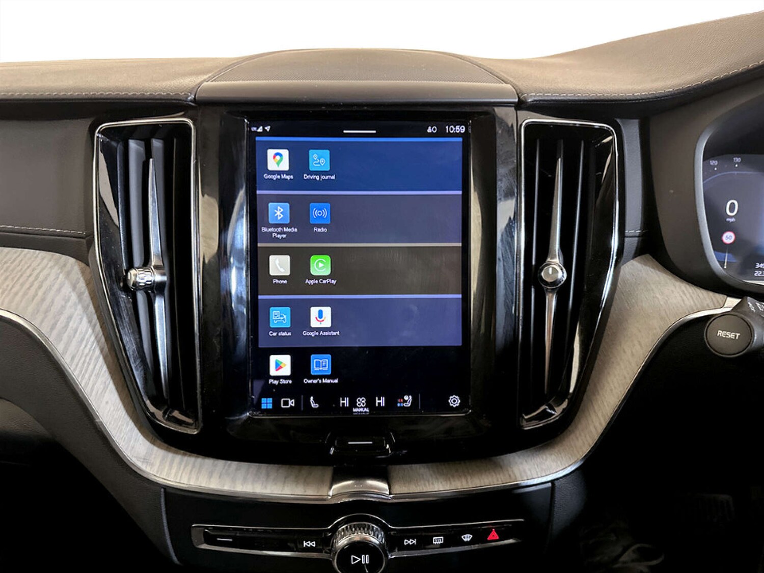 Used Volvo XC60 2021 for sale - 77506906: Photo 24