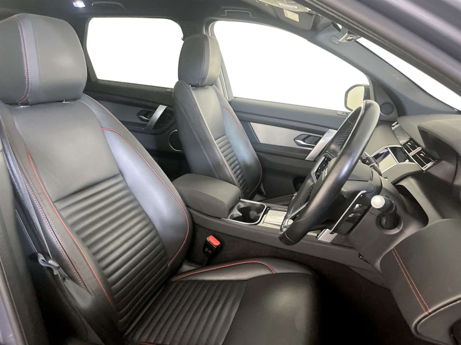 Used Land Rover Discovery Sport 2022 for sale - 77735027: Photo 13