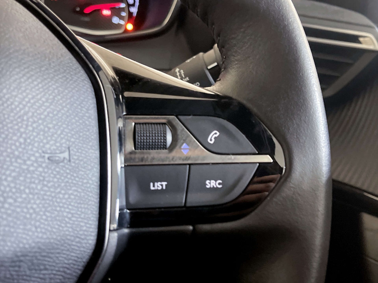 Used Peugeot 2008 2023 for sale - 77185403: Photo 20