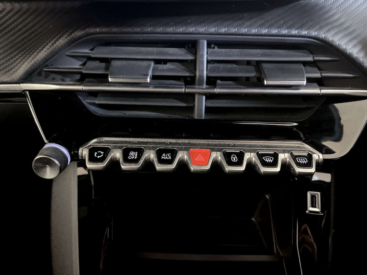 Used Peugeot 2008 2023 for sale - 77185403: Photo 26