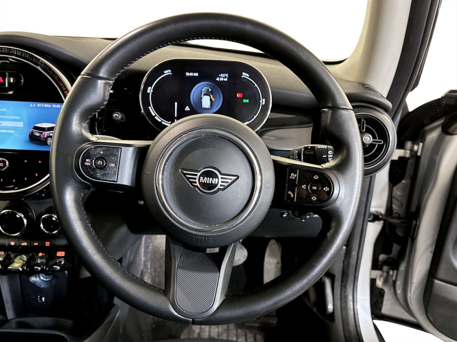 Used MINI Electric Hatch 2023 for sale - 77185419: Photo 16