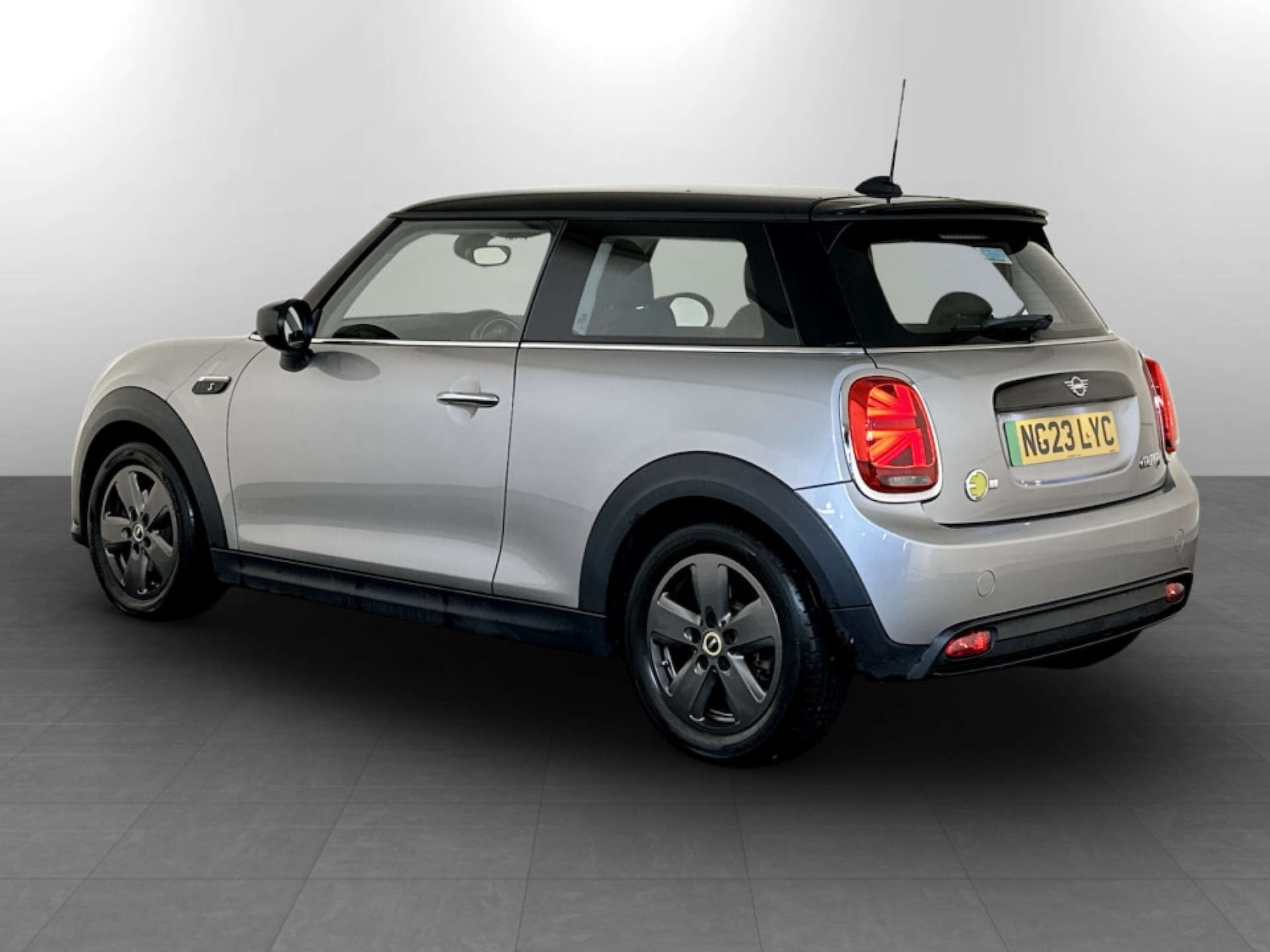 Used MINI Electric Hatch 2023 for sale - 77185419: Photo 8