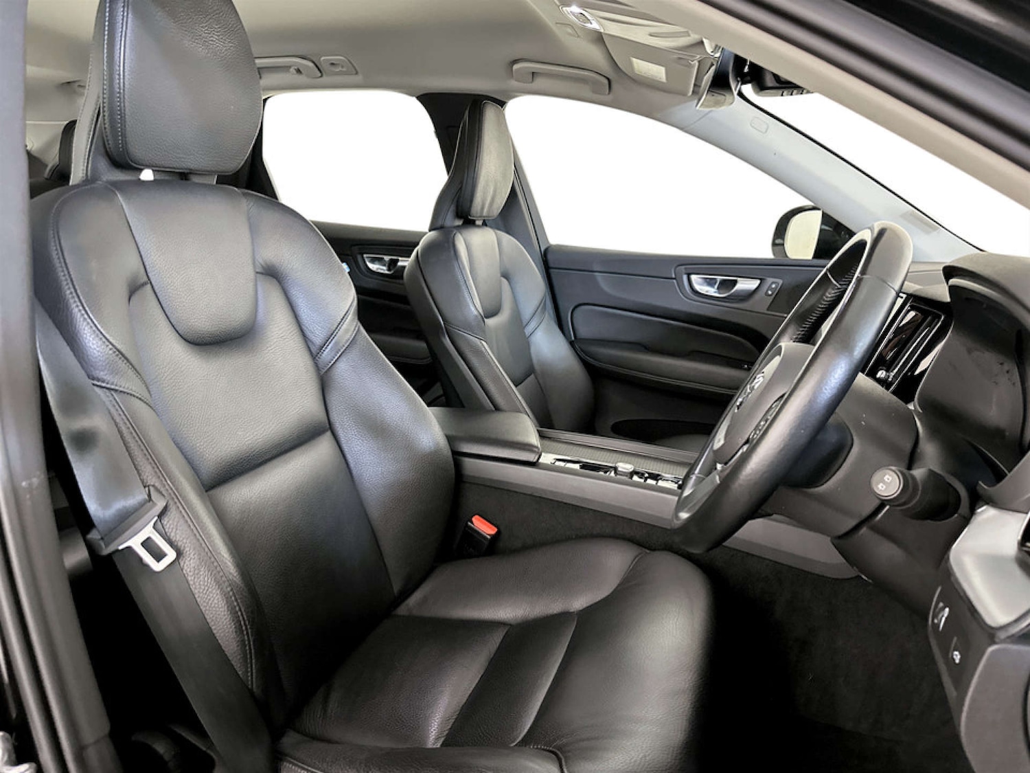 Used Volvo XC60 2020 for sale - 77700911: Photo 13