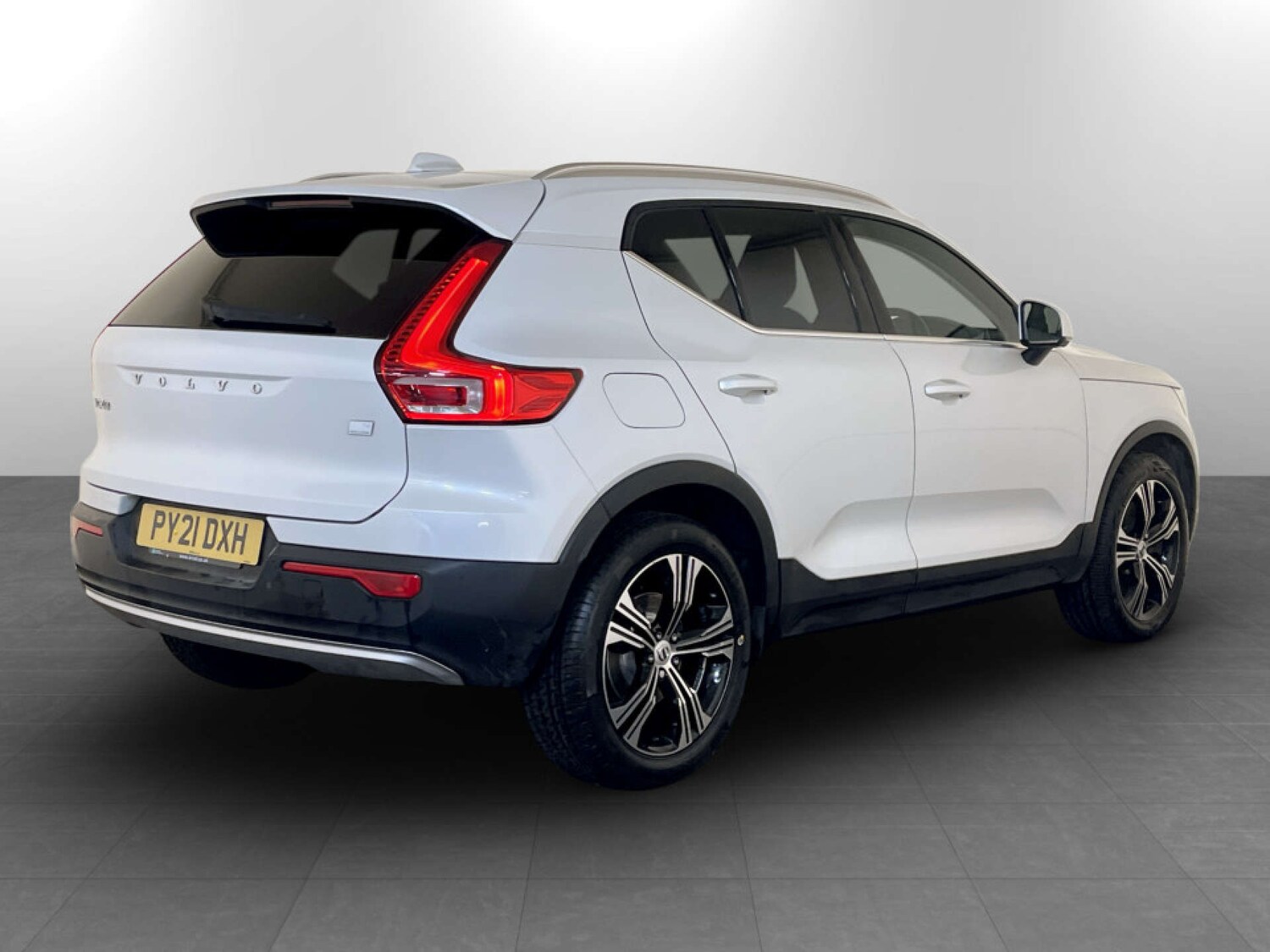 Used Volvo XC40 2021 for sale - 77490234: Photo 10