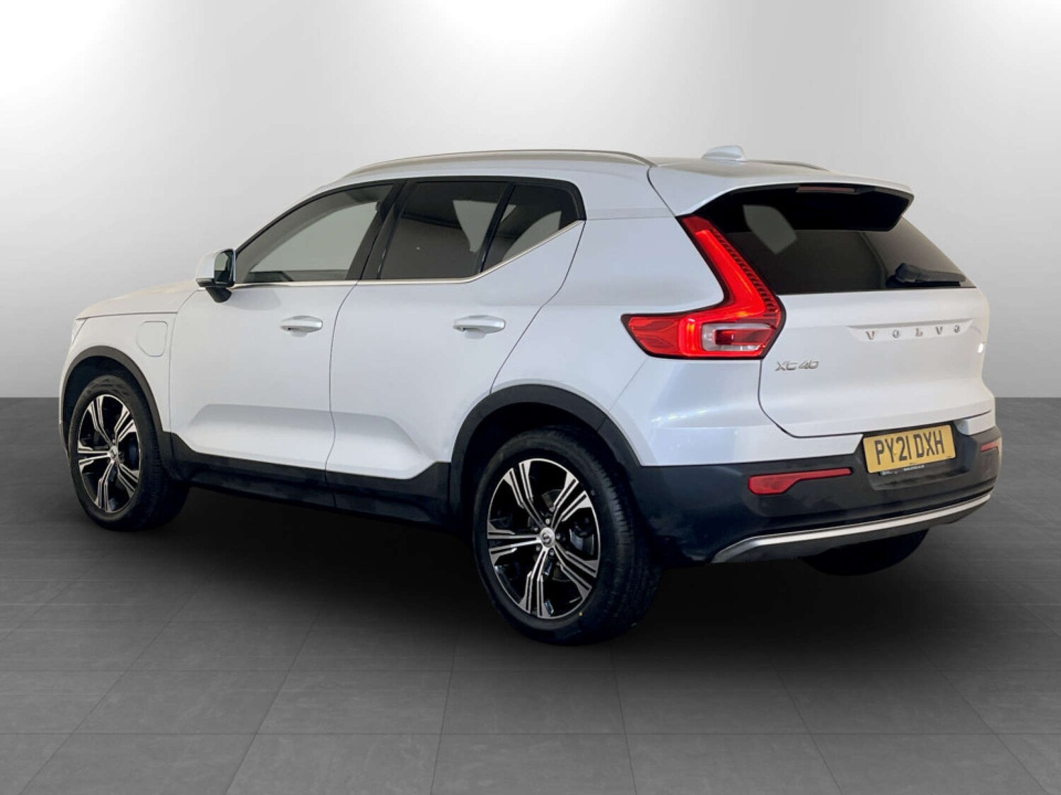 Used Volvo XC40 2021 for sale - 77490234: Photo 8