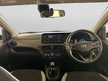 Used Hyundai i10 2023 for sale - 79674438: Photo