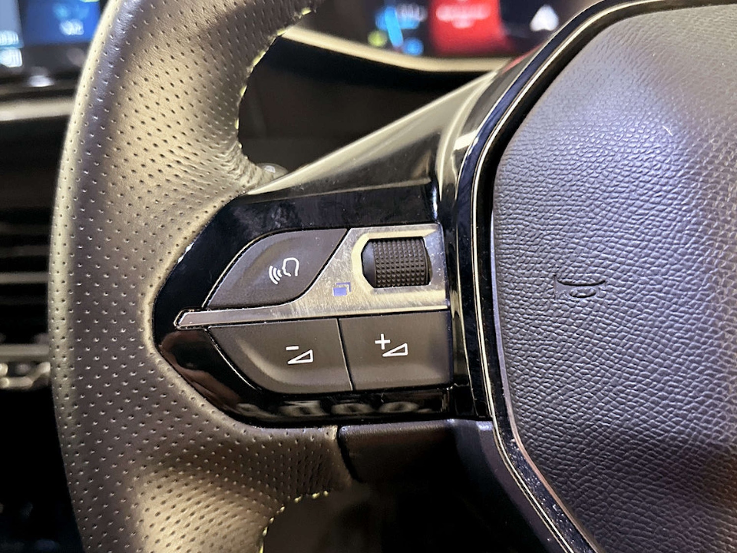 Used Peugeot 208 2022 for sale - 77762353: Photo 18