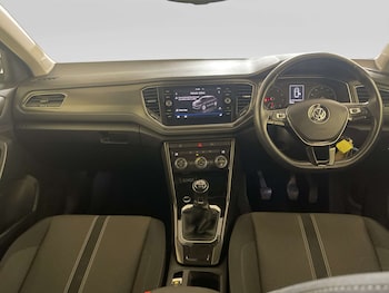 Used Volkswagen T-Roc 2019 for sale - 79432684: Photo