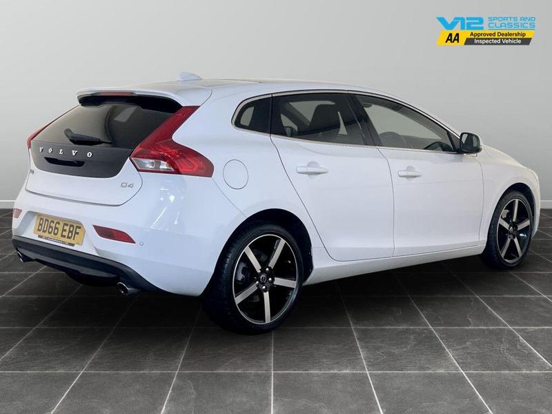 Used Volvo V40 2016 for sale - 76494707: Photo 10