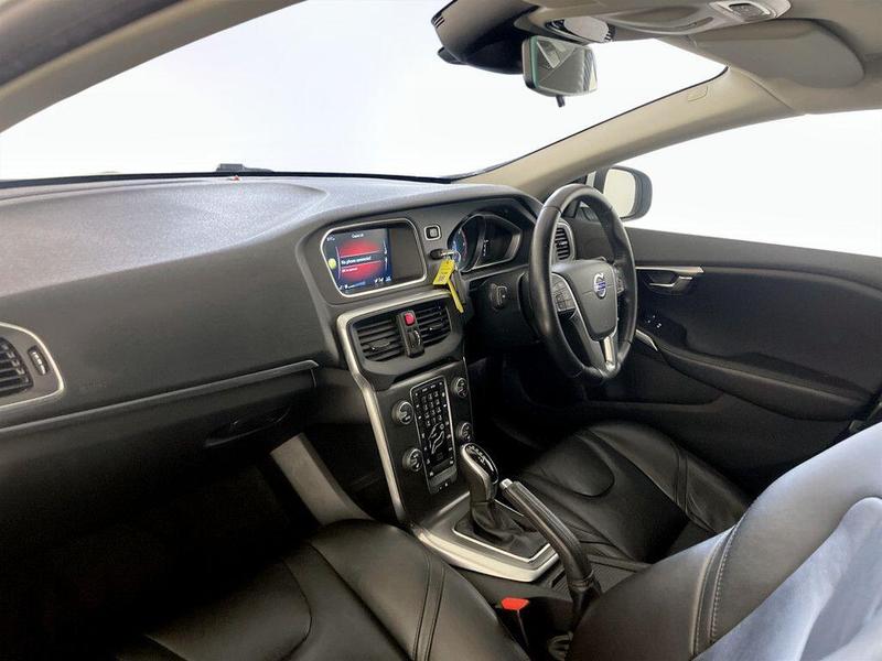 Used Volvo V40 2016 for sale - 76494707: Photo 12