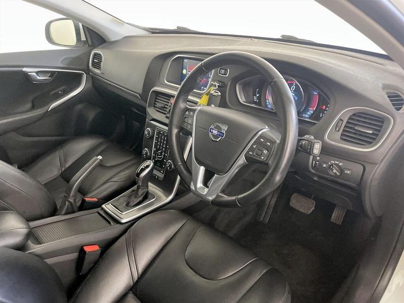 Used Volvo V40 2016 for sale - 76494707: Photo 16