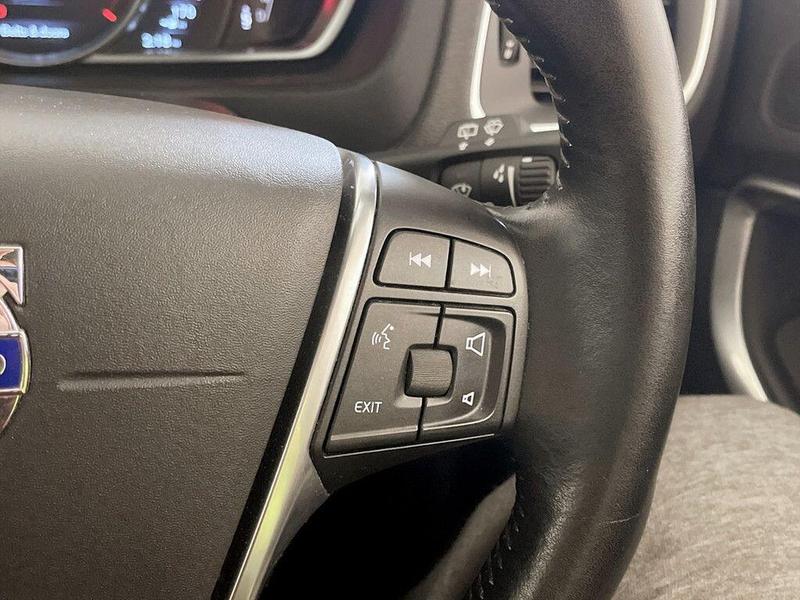 Used Volvo V40 2016 for sale - 76494707: Photo 20