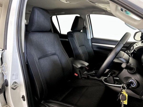 Used Toyota Hilux 2021 for sale - 76209419: Photo 13
