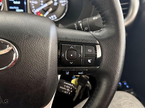 Used Toyota Hilux 2021 for sale - 76209419: Photo 19