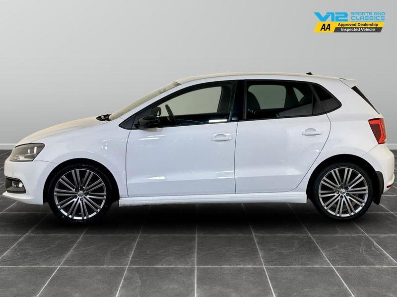 Used Volkswagen Polo 2017 for sale - 76634778: Photo 7