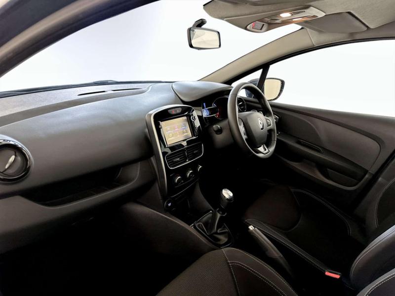 Used Renault Clio 2018 for sale - 76960946: Photo 12