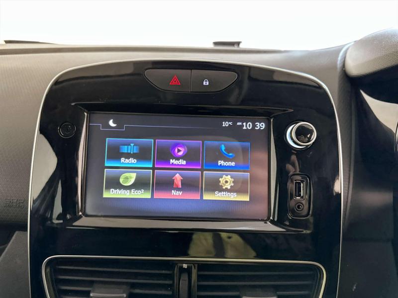 Used Renault Clio 2018 for sale - 76960946: Photo 21